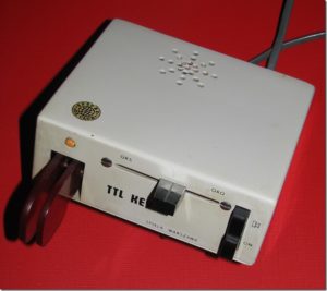 Automatyczny klucz telegraficzny z układami scalonymi SP5DDF